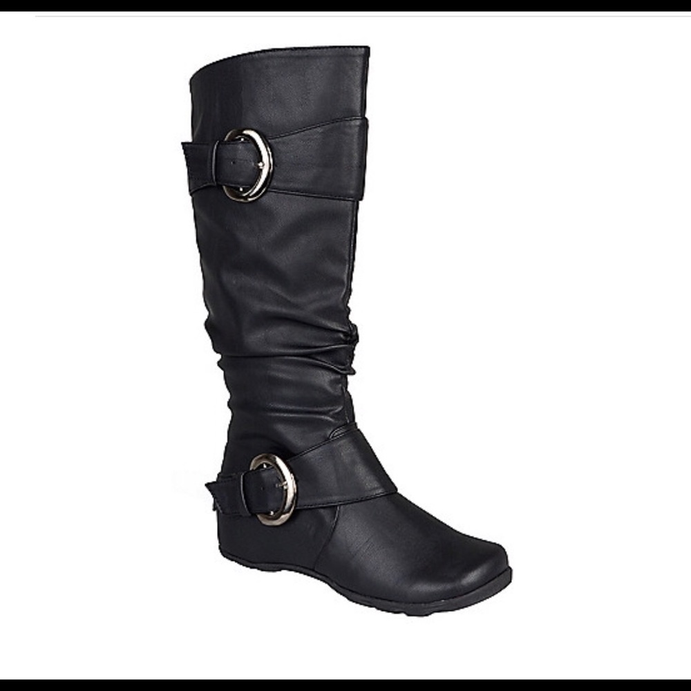 Journee Women’s Buckled Boot